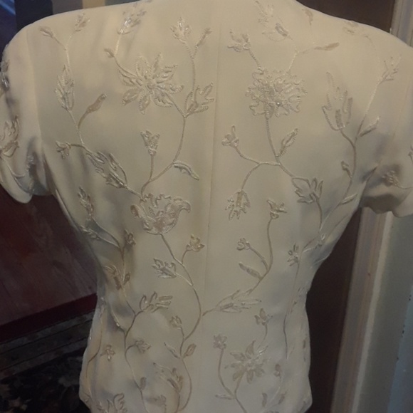 Jones New York Beaded Top, size 8 - Picture 5 of 5
